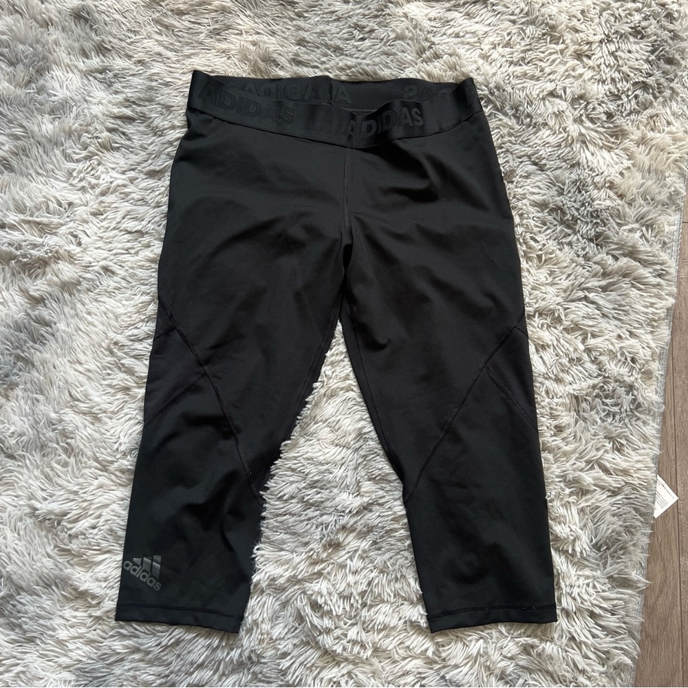 ADIDAS Leggings Techfit Medium Compression Capri Womens XL  Black Stretch
